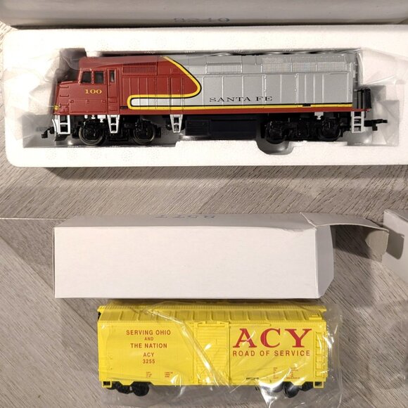 Life Like Trains HO Scale Santa Fe Train Set - See Description - Picture 4 of 11